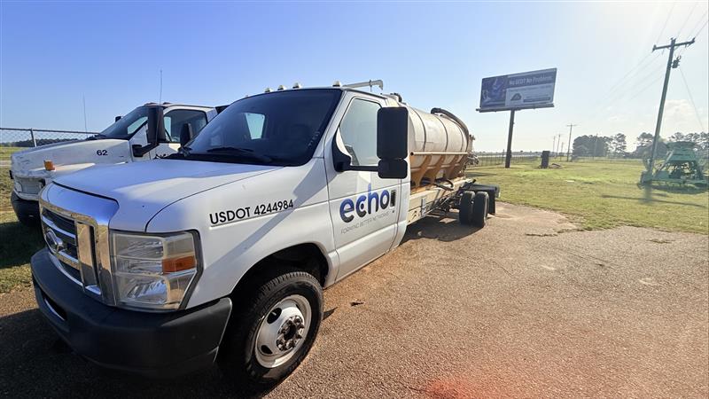 2011 Ford E-450